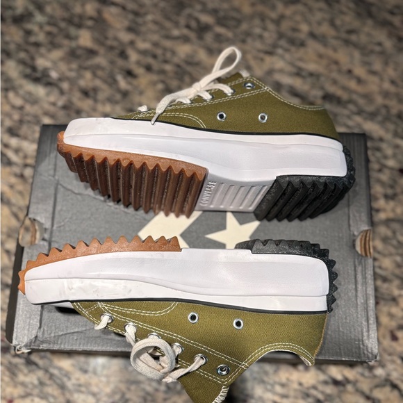 Converse Run Star Hike Women Size 7 Army Green Color - Picture 3 of 12